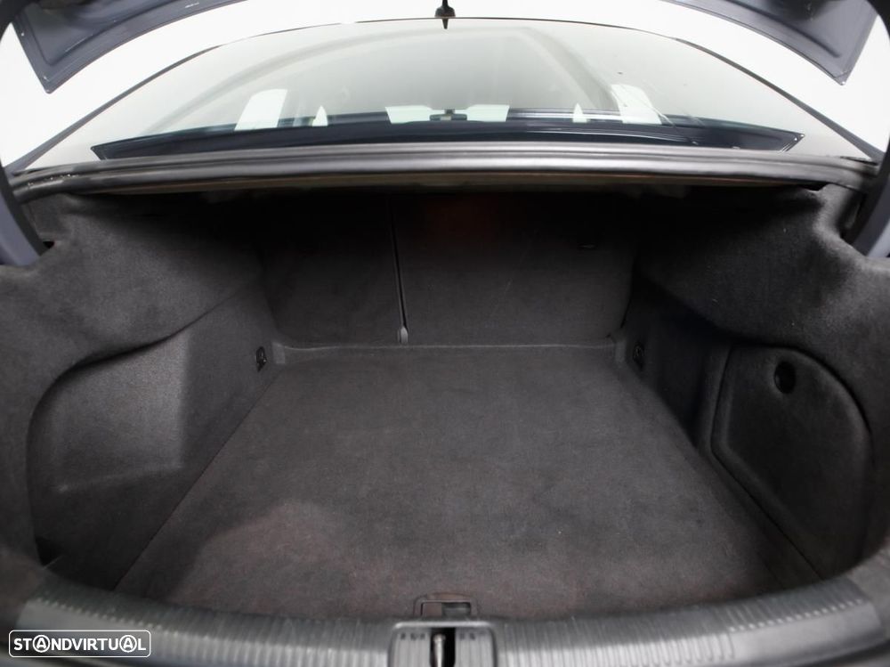 Audi A3 Limousine 30 TDI S tronic - 11