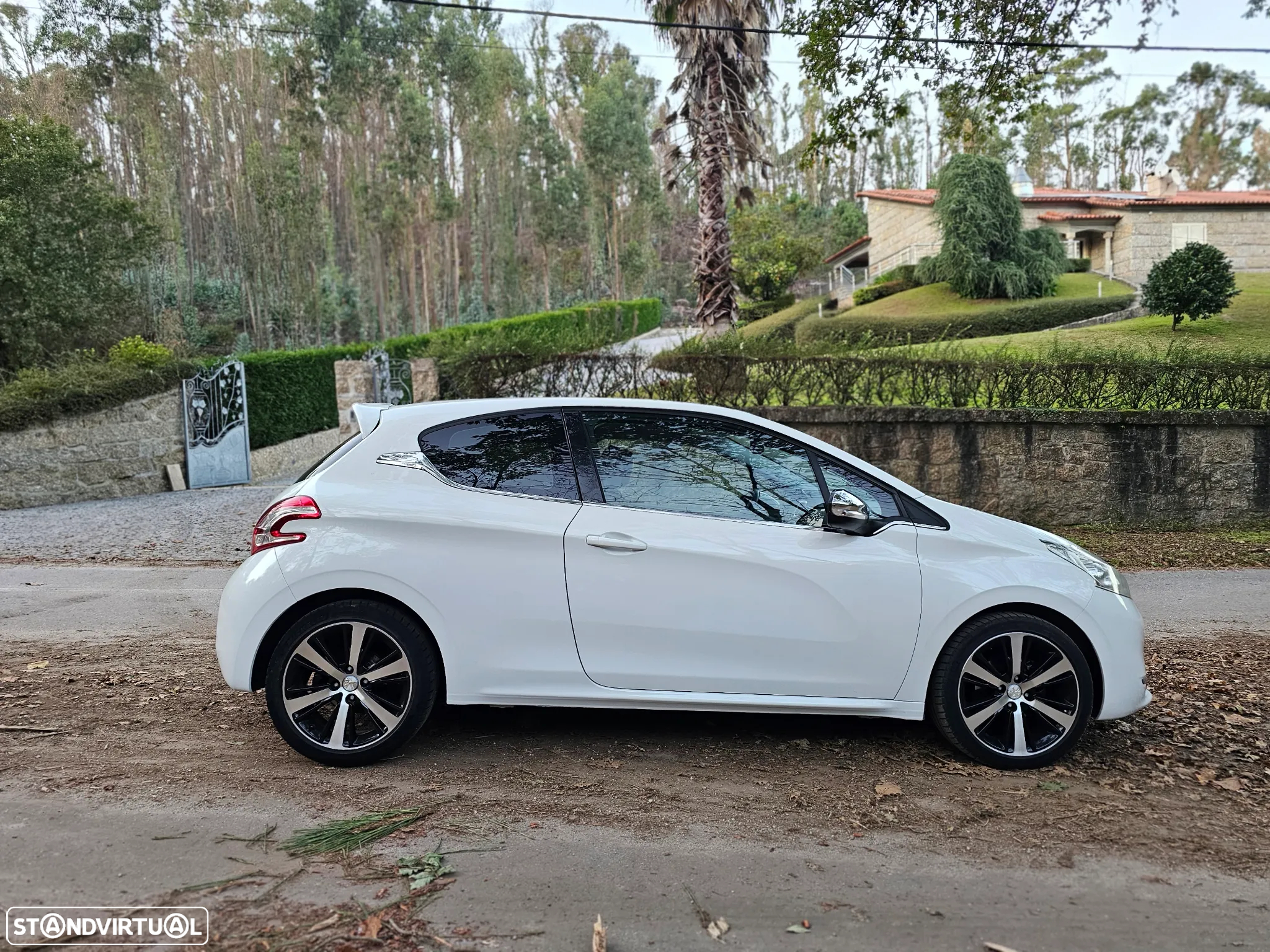 Peugeot 208 1.6 e-HDi Allure - 7
