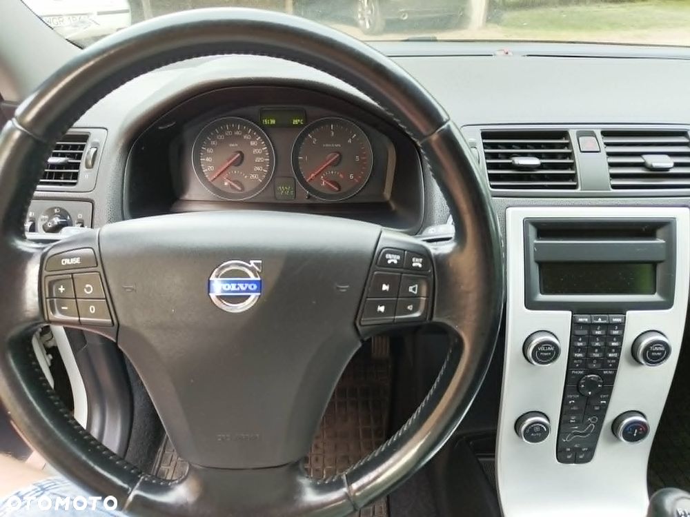 Volvo V50 D2 - 11