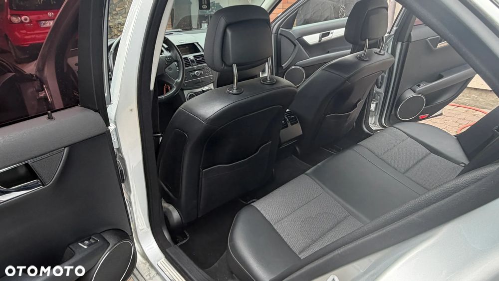 Mercedes-Benz Klasa C 200 Kompressor Avantgarde - 11