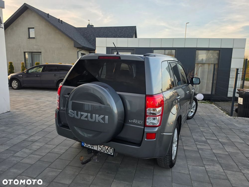 Suzuki Grand Vitara 2.0 - 15