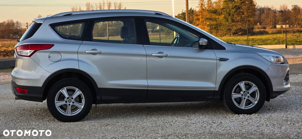 Ford Kuga 1.6 EcoBoost 2x4 Titanium - 7