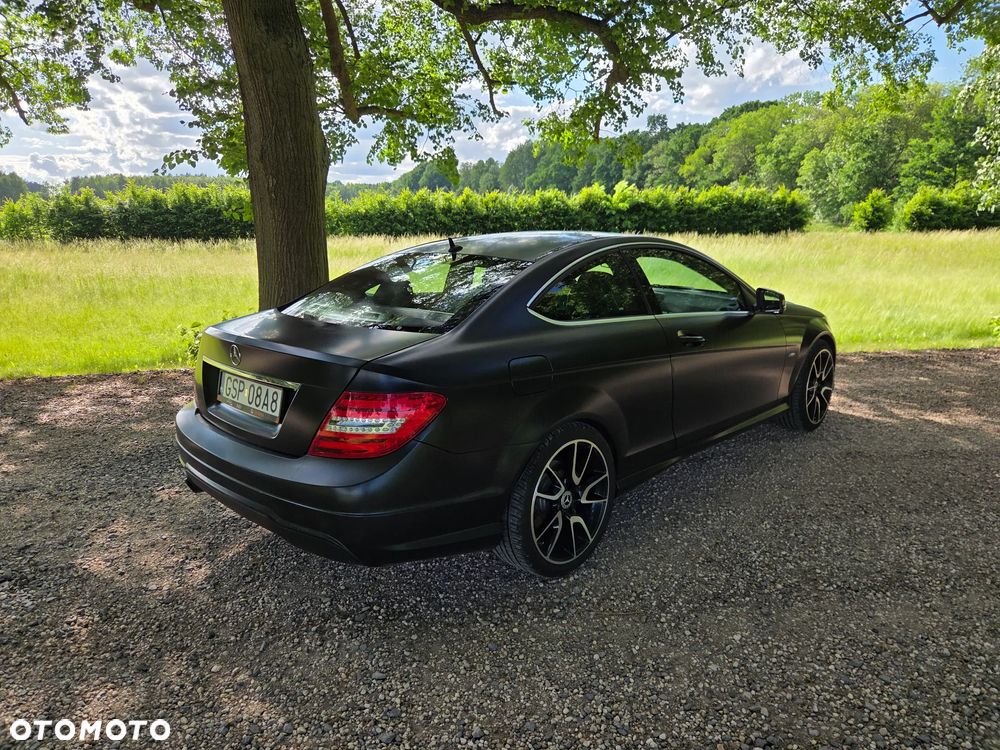 Mercedes-Benz Klasa C 250 CGI BlueEff - 3