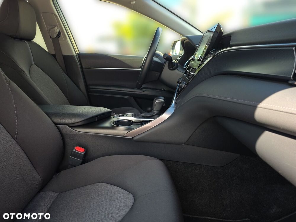 Toyota Camry 2.5 Hybrid Comfort CVT - 9