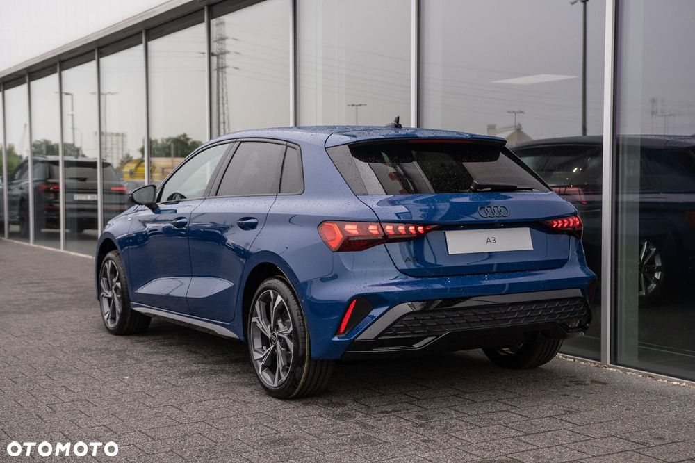 Audi A3 Sportback - 4