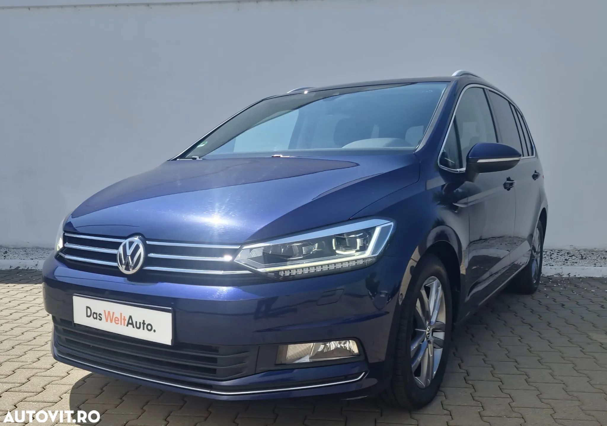 Volkswagen Touran 2.0 TDI DPF BlueMotion Technology DSG Highline - 1