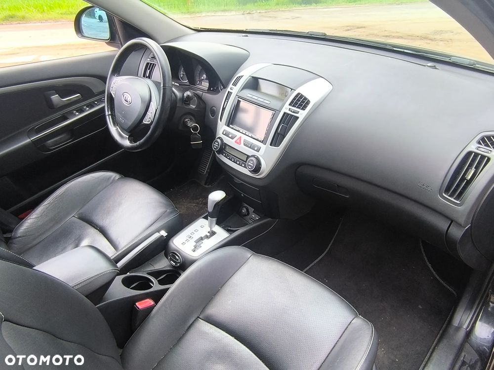 Kia Ceed 2.0 CVVT Automatik TX - 17