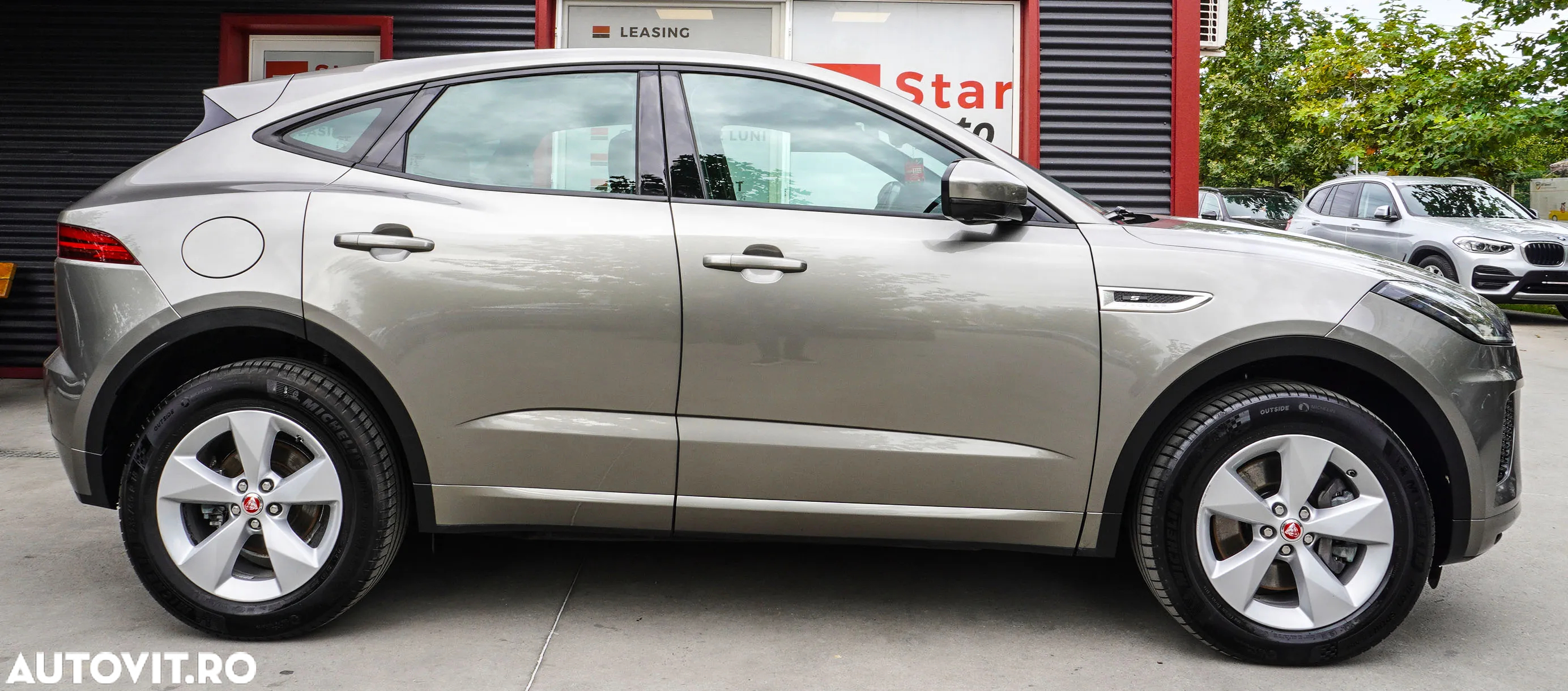 Jaguar E-Pace D240 AWD R-Dynamic S - 11