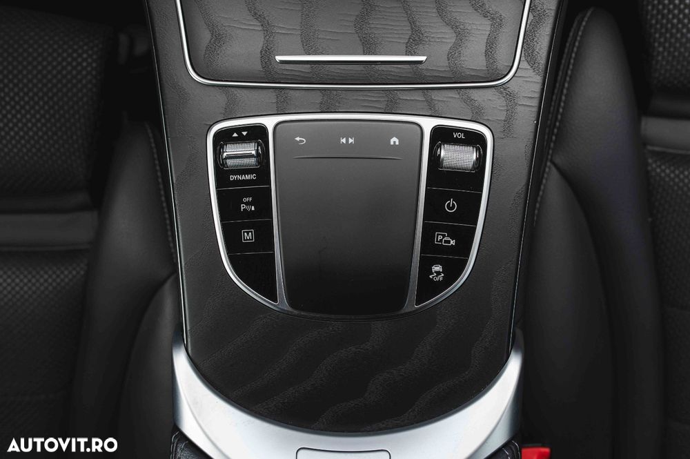 Mercedes-Benz GLC 350 e 4Matic 7G-TRONIC AMG Line - 28