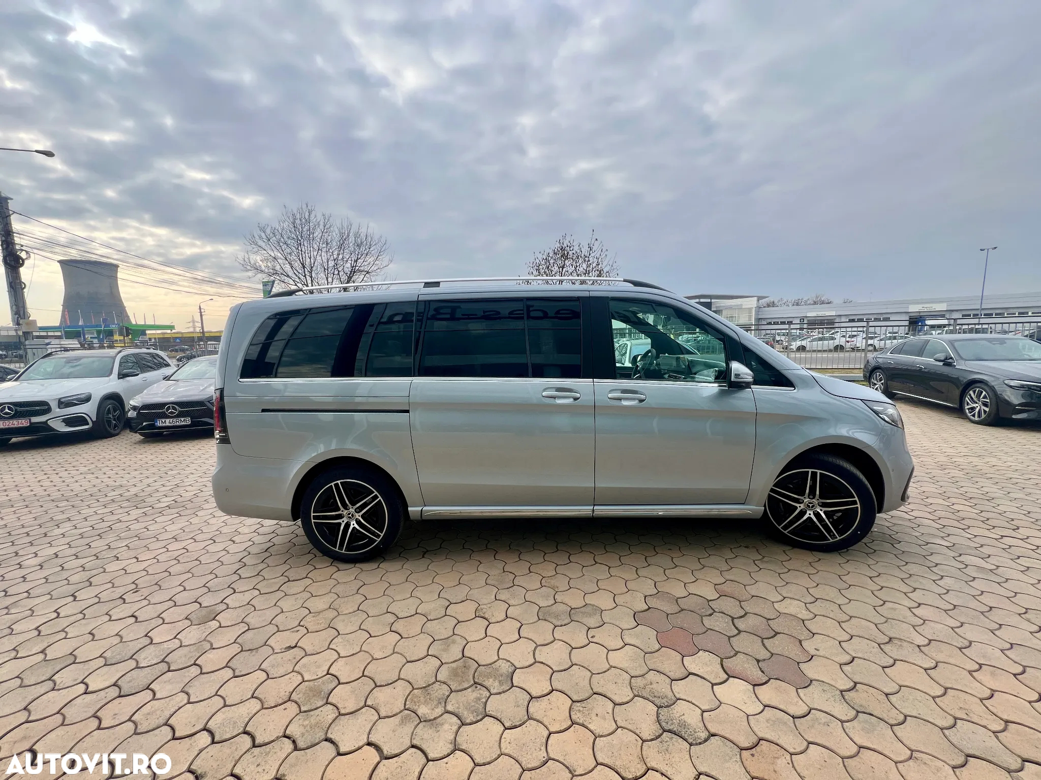 Mercedes-Benz V 300 d Combi Lung 237 CP AWD 9AT AVANTGARDE EDITION - 6
