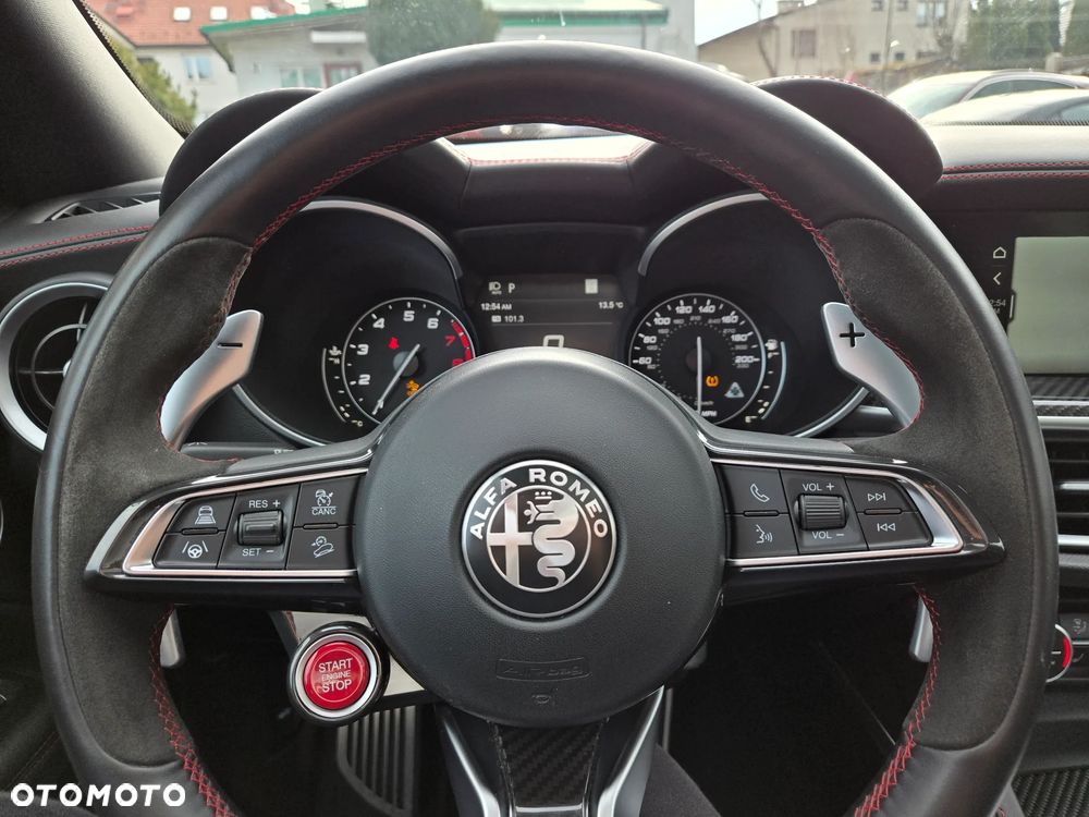 Alfa Romeo Stelvio 2.9 V6 Bi-Turbo Quadrifoglio Q4 - 37