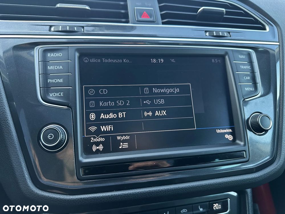 Volkswagen Tiguan - 36