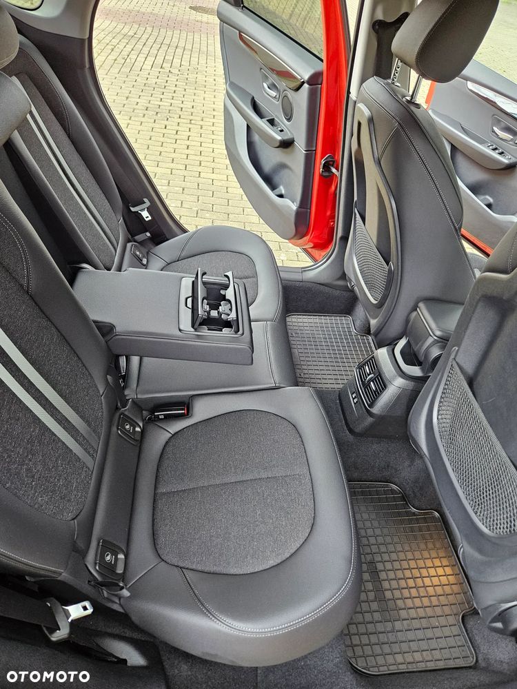 BMW Seria 2 218d Luxury Line - 29