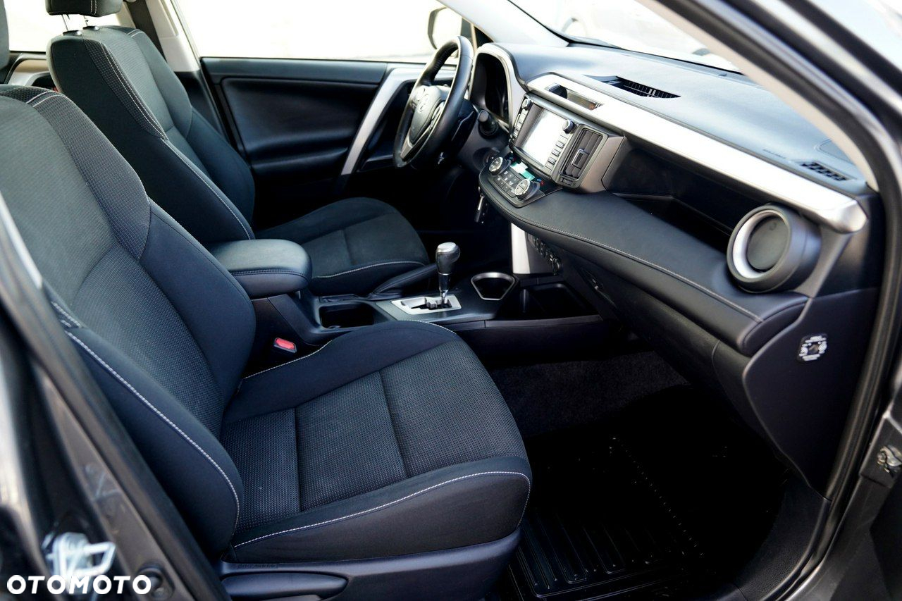 Toyota RAV4 - 19