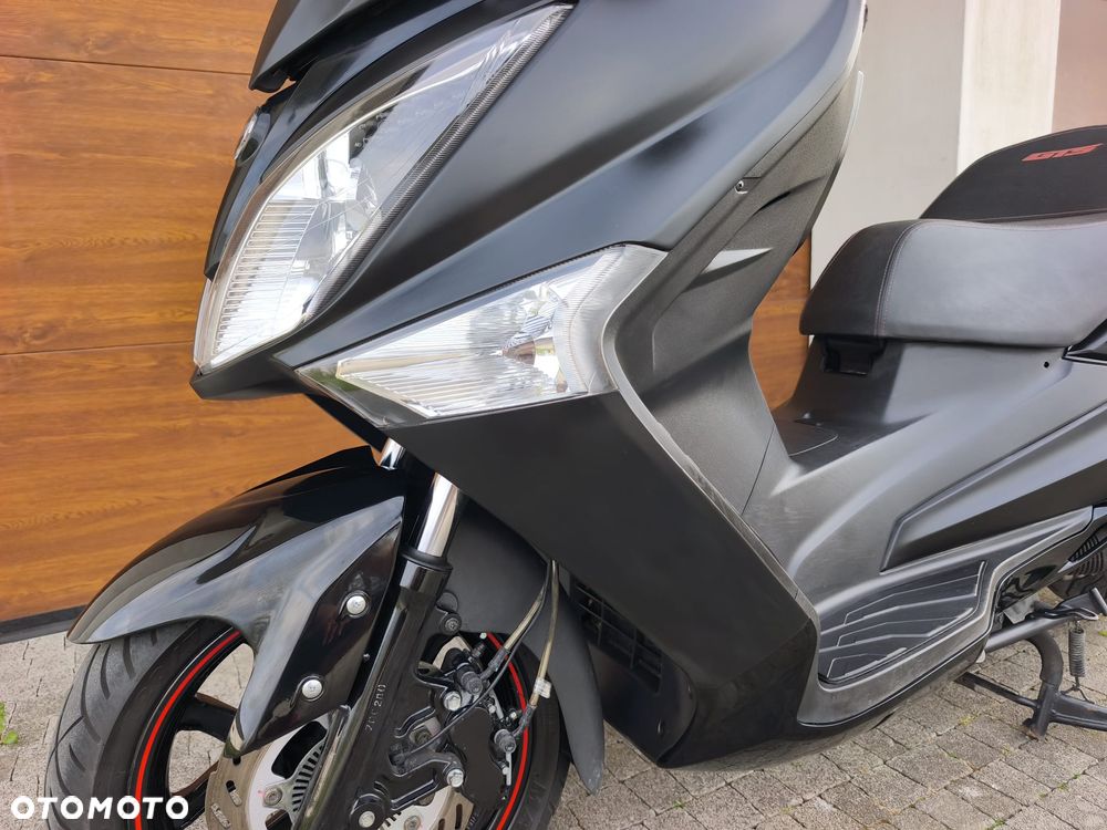 SYM GTS - 4