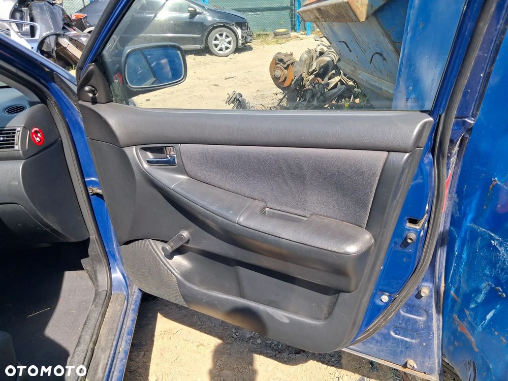 TOYOTA COROLLA E12 KOMBI 8Q4 DRZWI PRAWY PRZOD - 4