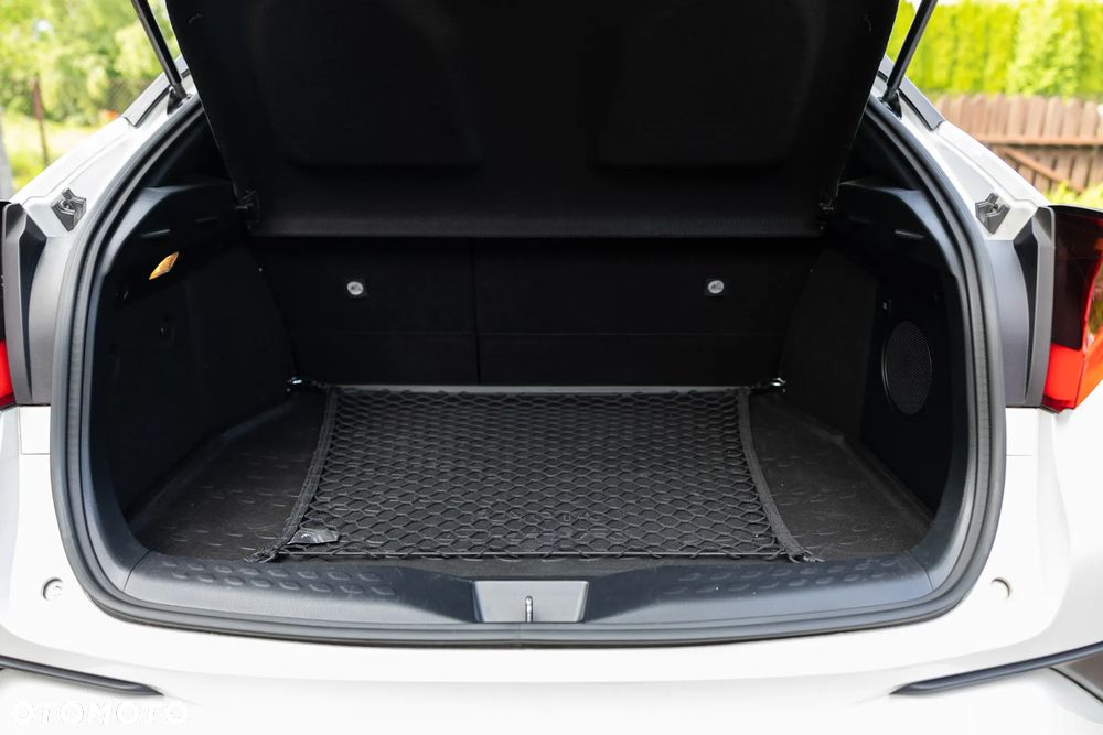 Toyota C-HR 2.0 Hybrid Executive - 17