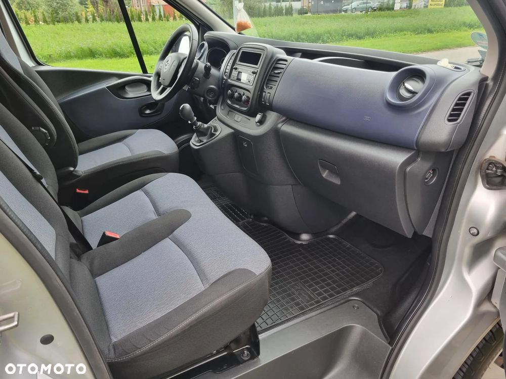 Opel Vivaro - 20