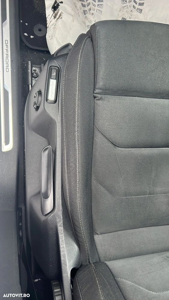 Volkswagen Tiguan 2.0 TDI SCR 4MOTION DSG Offroad - 28