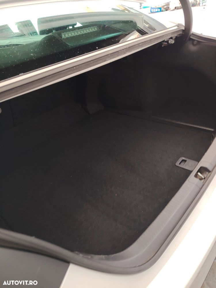 Toyota Camry - 11
