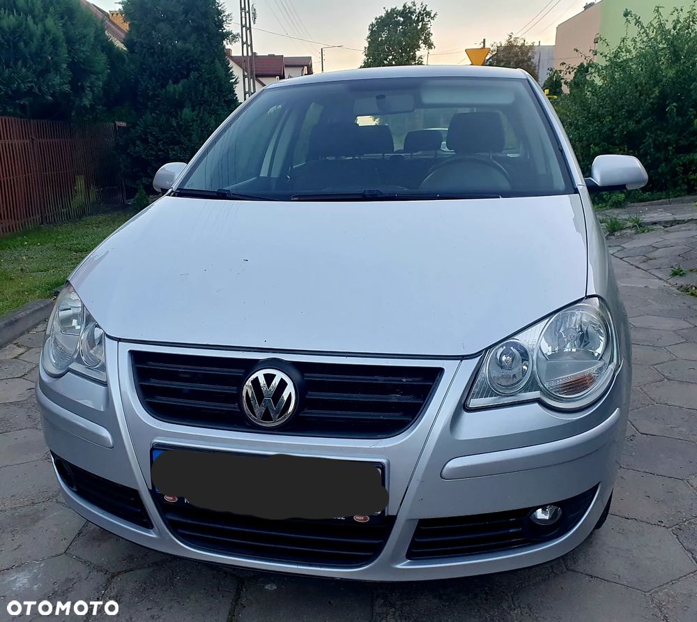 Volkswagen Polo 1.4 16V Comfortline - 1