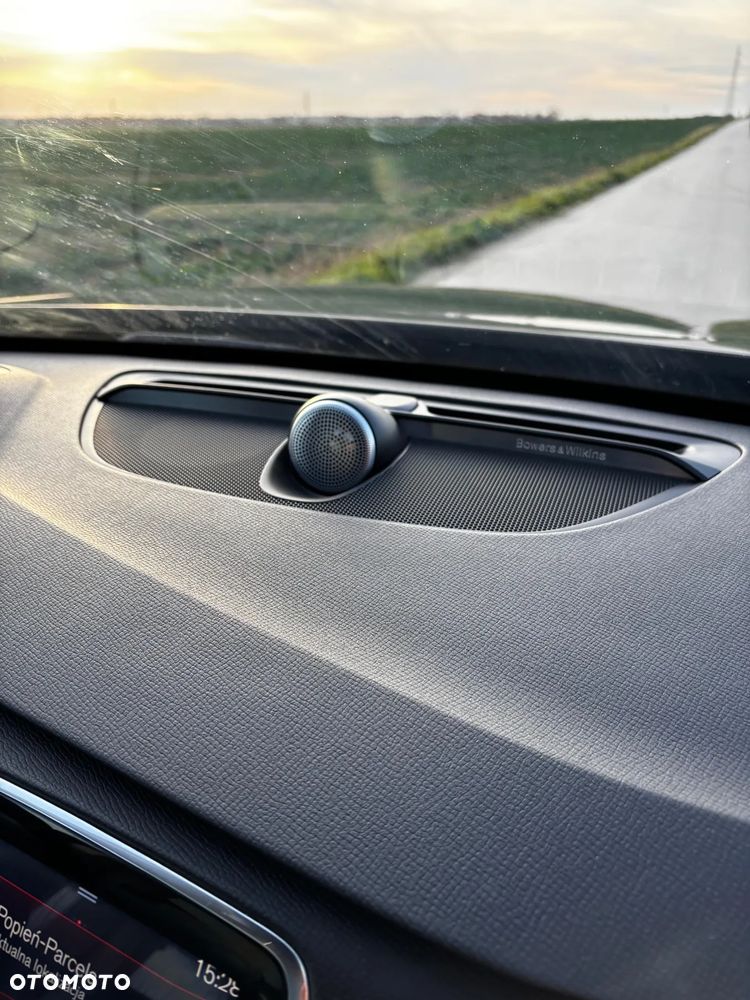 Volvo XC 90 T6 AWD Momentum 7os - 33