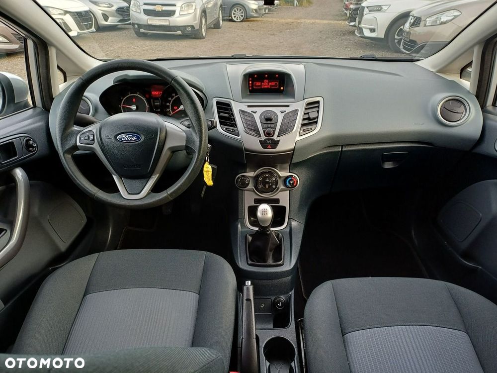 Ford Fiesta 1.25 Silver X - 17