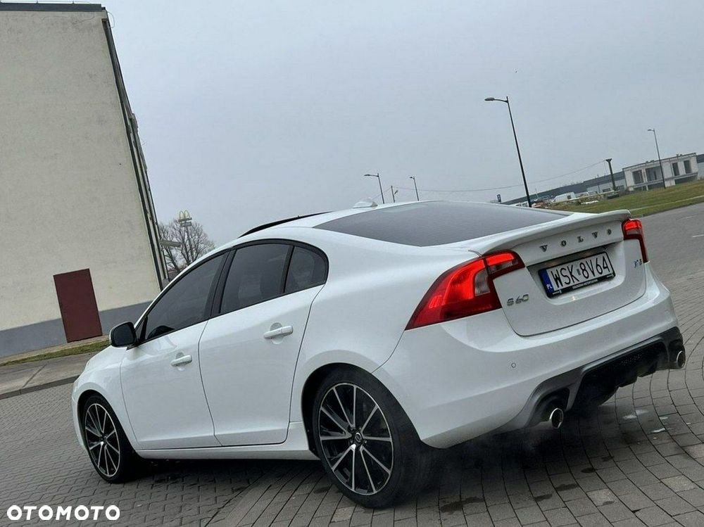Volvo S60 - 3