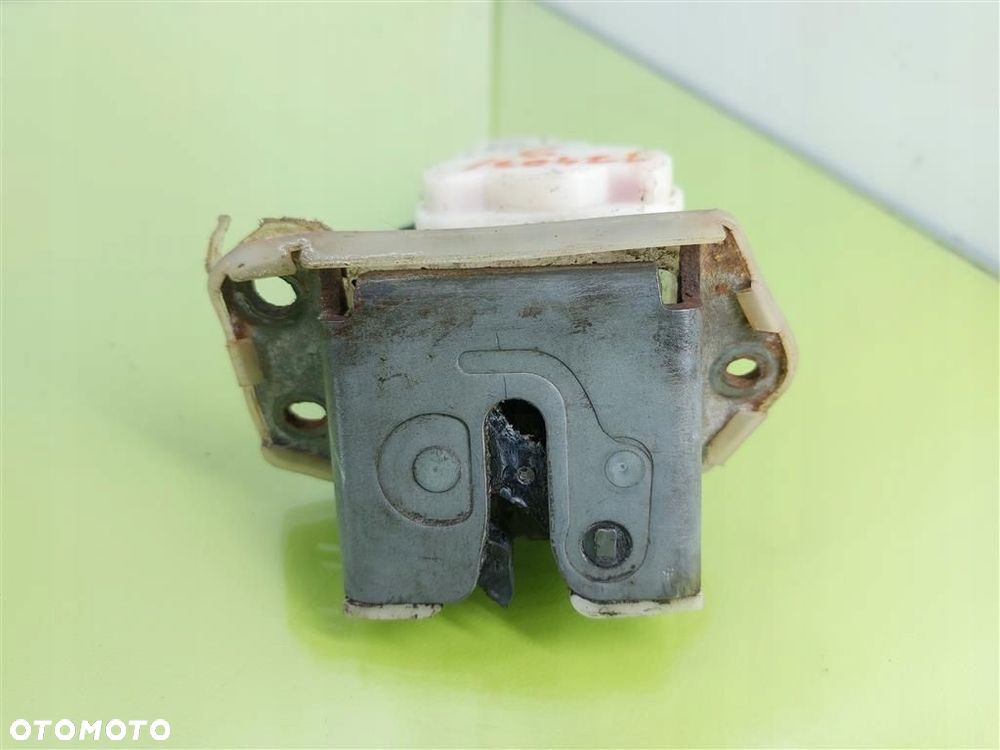 Zamek klapy tylnej Suzuki Swift IV 04-10 R 2 KOSTKI (4 PIN 2 PIN) ANSEI - 1
