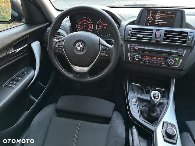 BMW Seria 1 118i Sport Line - 34