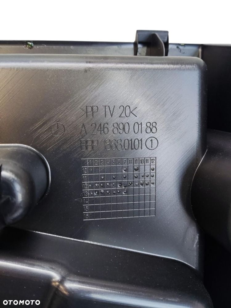 MERCEDES B KLASA W246 WKŁAD KOŁA ZAPASOWEGO A2468900188 - 4