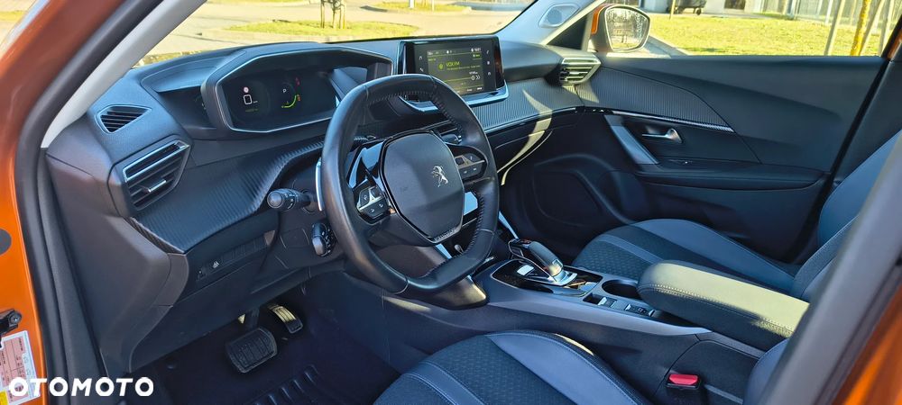 Peugeot 2008 1.2 Pure Tech GPF Allure S&S EAT6 - 8