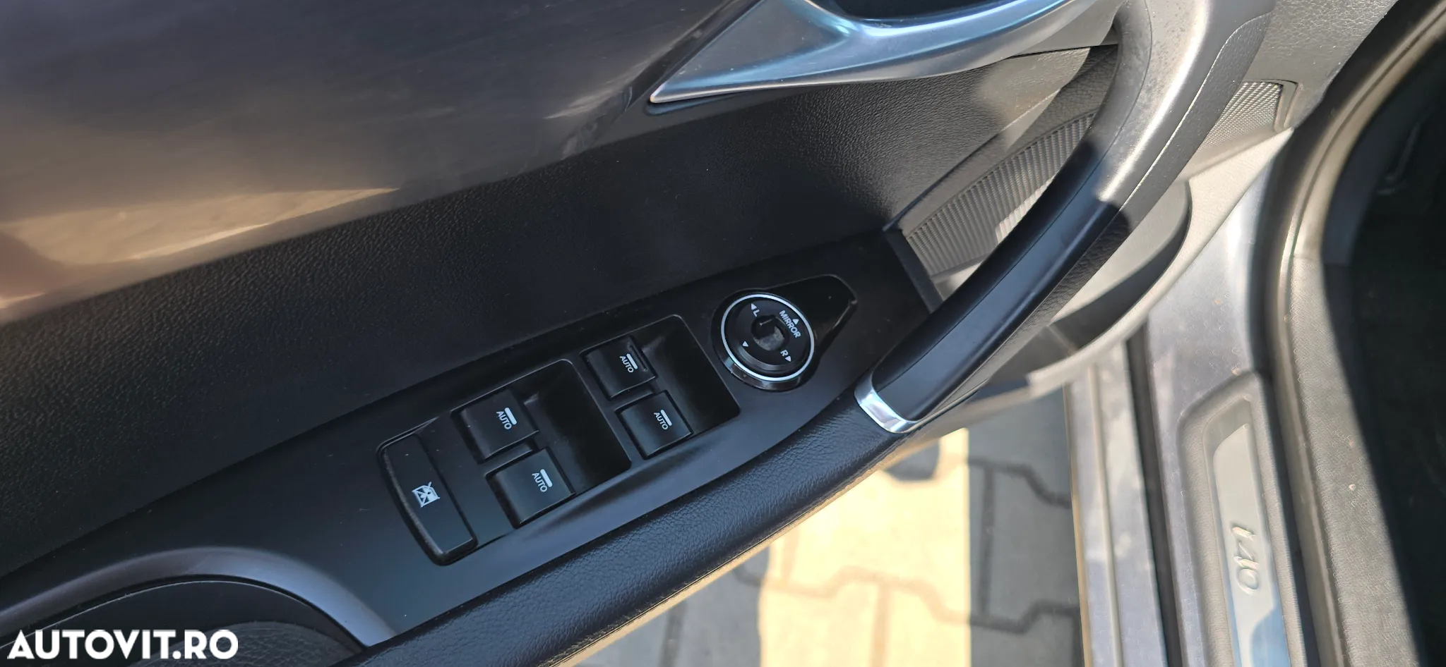 Hyundai i40 Kombi 1.7 CRDi DCT Premium - 16
