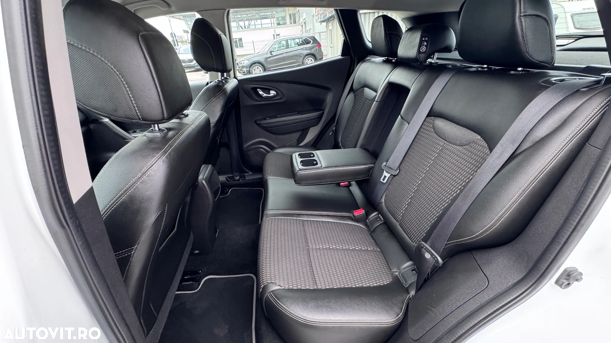 Renault Kadjar 1.6 DCI 4X4 Intens - 11