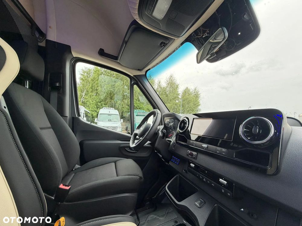 Mercedes-Benz Sprinter 519 - 29