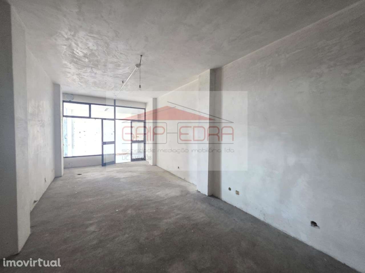 Lojas Shopping Europa no centro de Valença - Grande imagem: 5/14