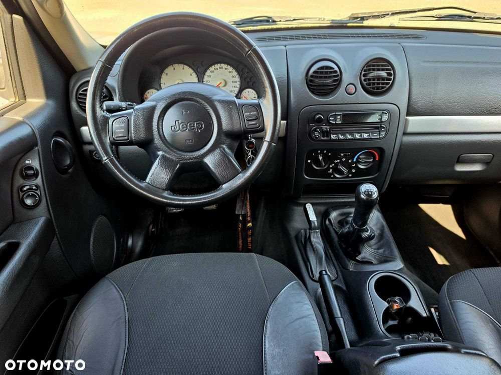 Jeep Liberty - 7