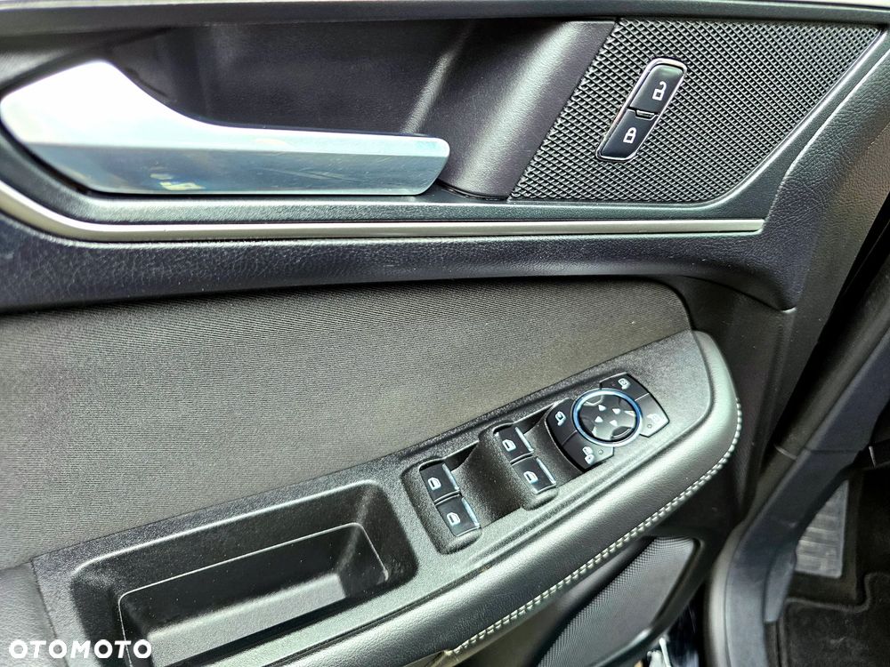 Ford Galaxy 2.0 TDCi Titanium PowerShift - 24