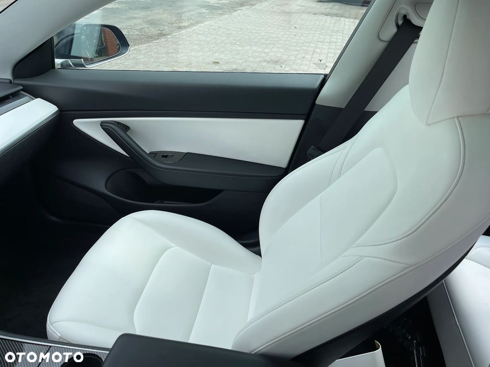 Tesla Model 3 Langstreckenbatterie Allradantrieb Dual Motor - 18
