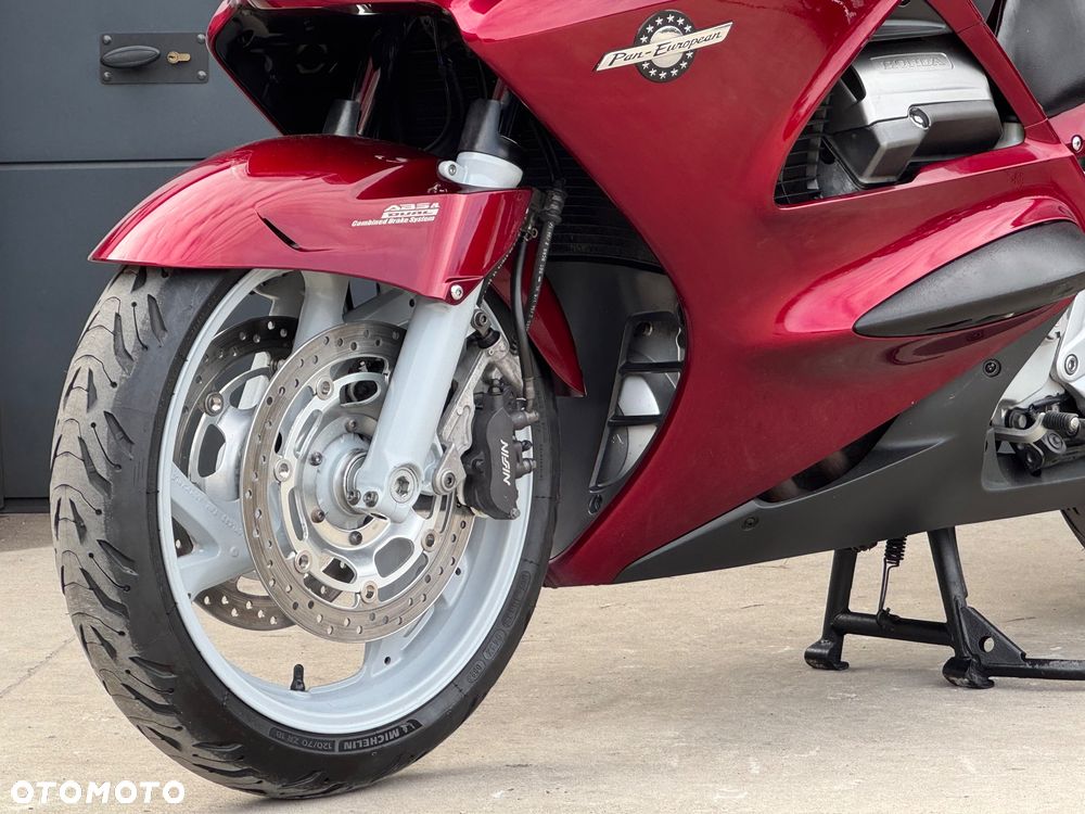 Honda ST - 23