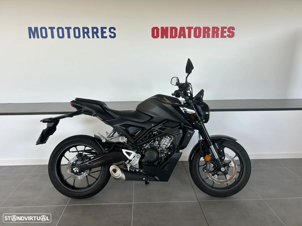Honda CB 125R - 1