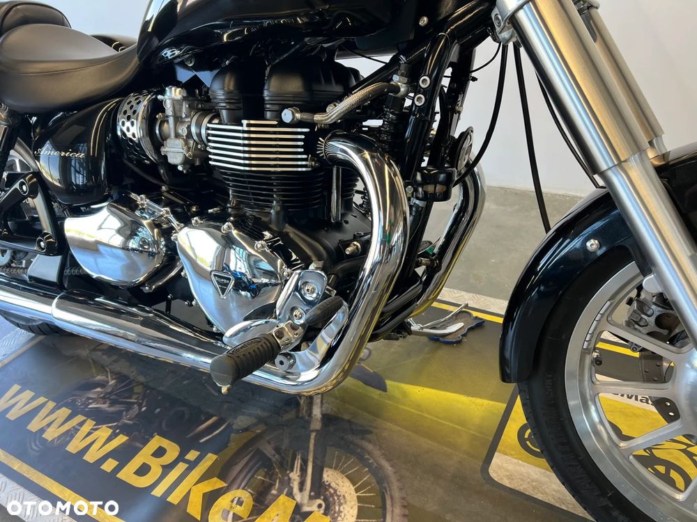 Triumph America - 21
