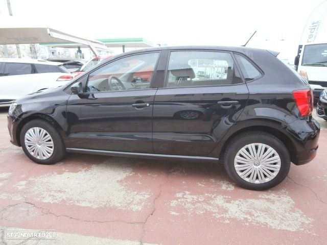 VW Polo 1.4 TDi Confortline Nav - 9