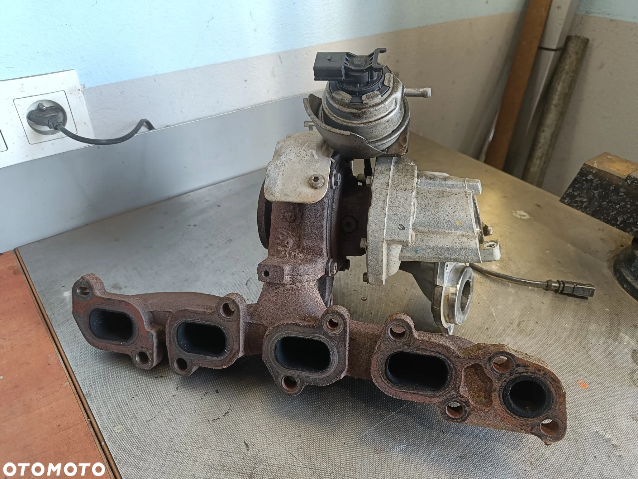 Turbosprężarka 1.6 TDI VW Golf Passat Touran Skoda Octavia Superb Seat Leon Audi A3 Turbina 04L253016H - 6