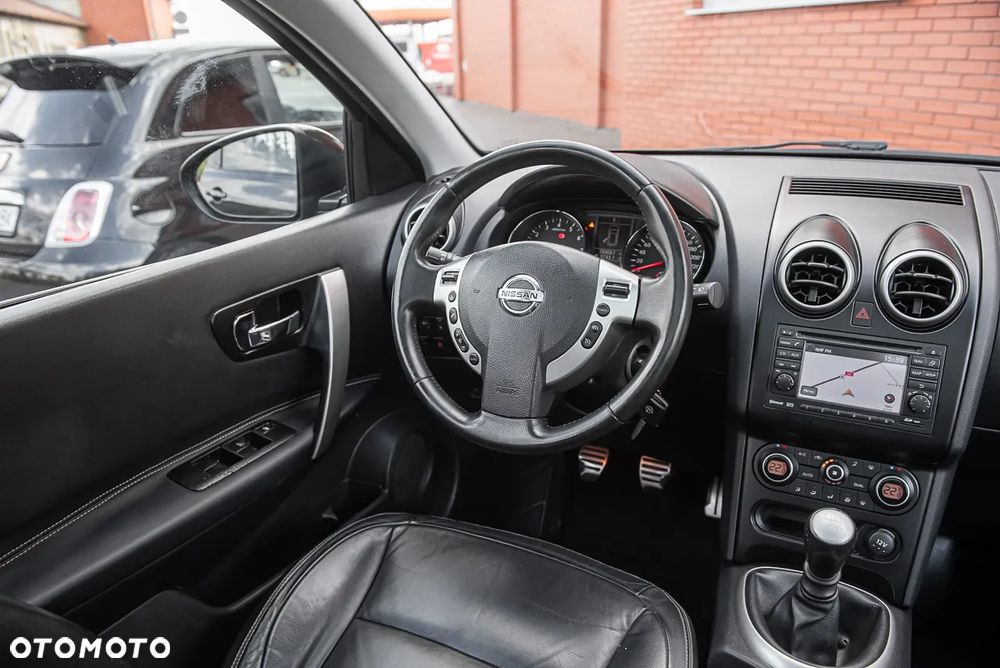 Nissan Qashqai 2.0 4 x 4 tekna - 24