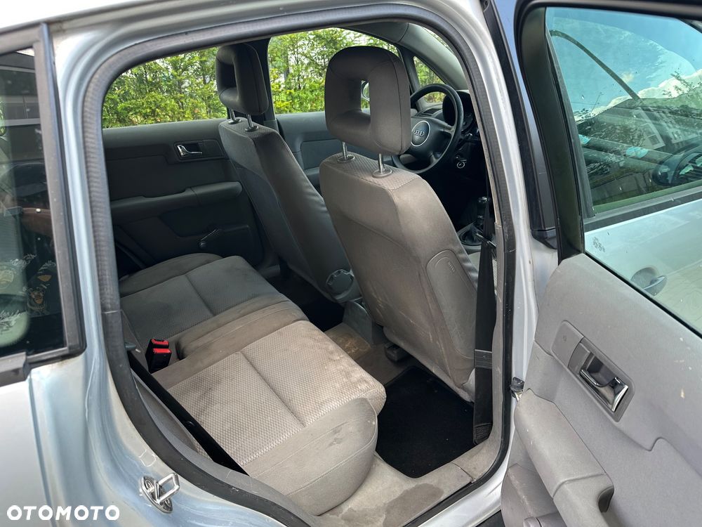 Audi A2 1.4 - 10