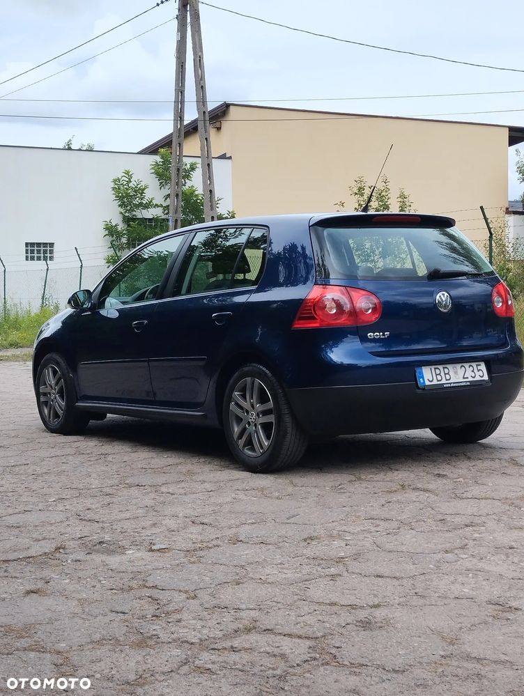 Volkswagen Golf - 4