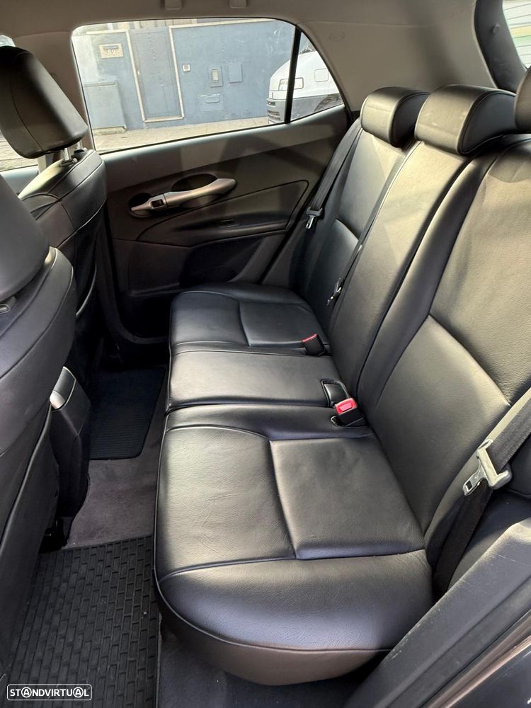 Toyota Auris 1.33 VVT-i Gold Edition - 21