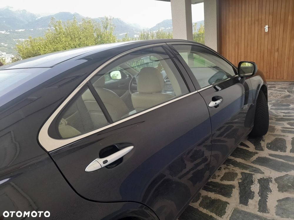 Lexus ES - 6