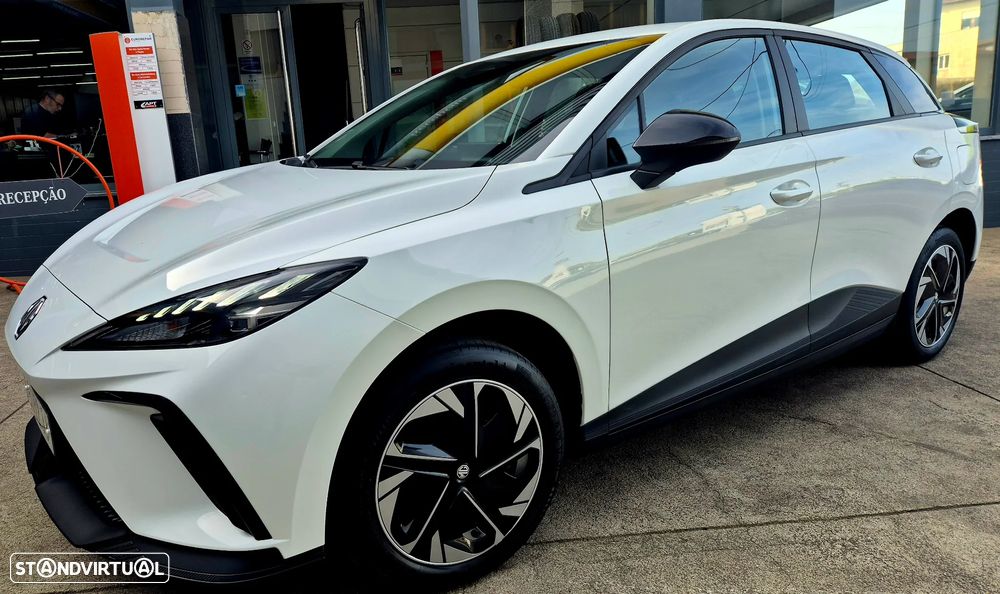 MG MG4 4 Standard - 9